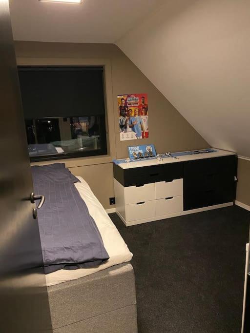 Totalrenovert Enebolig I Rolige Omgivelser Pousada *